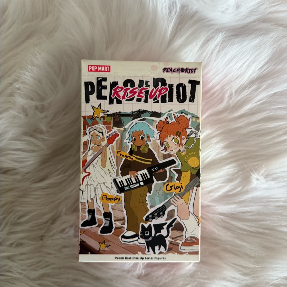 POP MART - Poppy Electric Funk. NIB. UNOPENED. Peach Riot Rise Up Series.